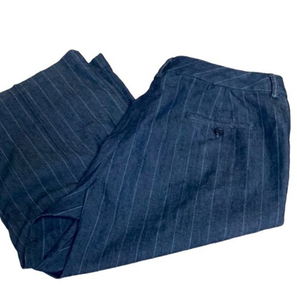 Larry Levine Woman‎ Stretch Jean Capris size 12 pin stripped (472)